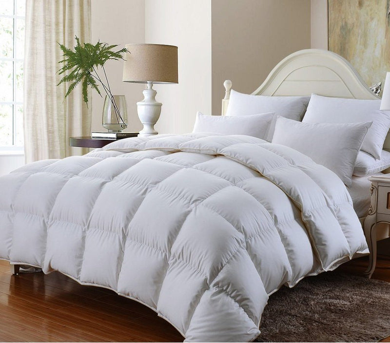 ApexGlobal Luxury Bamboo Comforter, Best Hotel Quality, Super Soft, Warm and Cozy, Breathable, Self-Fabric Piping, Double Stitching Edge